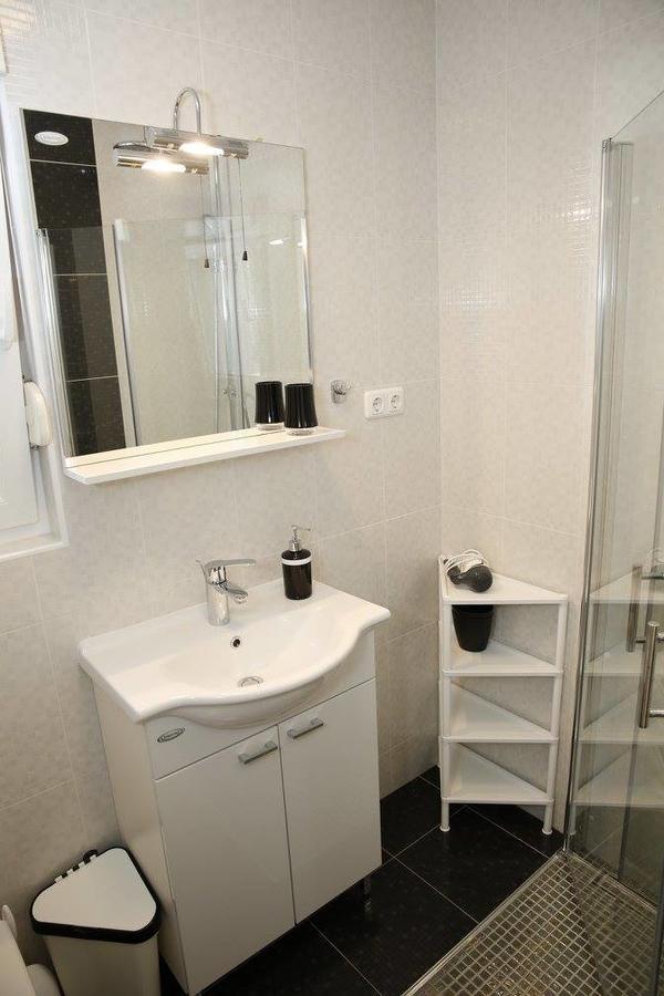Apartments Simic Vodice Kültér fotó